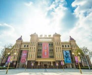 荊州市荊州區(qū)交通便利,水電齊全,可分租做倉庫。