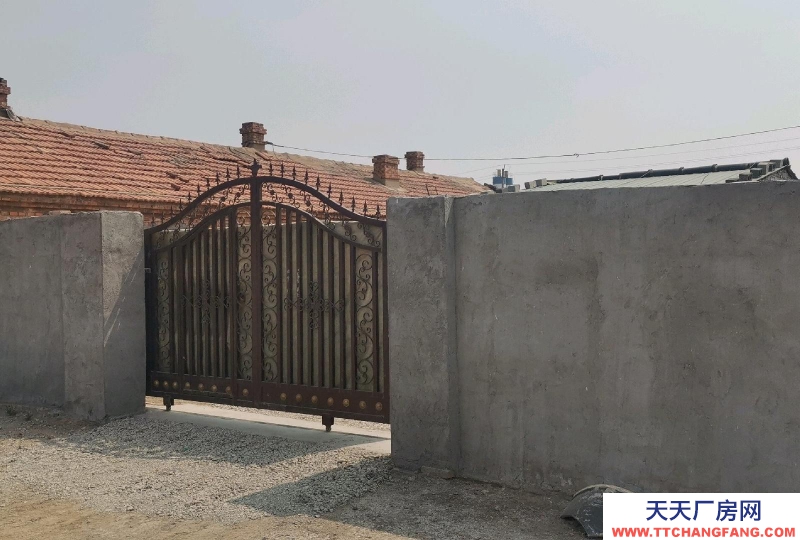 東營(yíng)八分場(chǎng)附近，獨(dú)門獨(dú)院，平房，院子，倉(cāng)庫(kù)，廠房