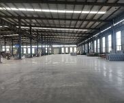 (出租)十堰茅箭 龍門工業園1850平車間 半掛通車間門口