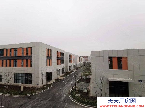 蘇州市常熟市園區一手廠房出售，兩層，兩層半產品，面積1500至5000平