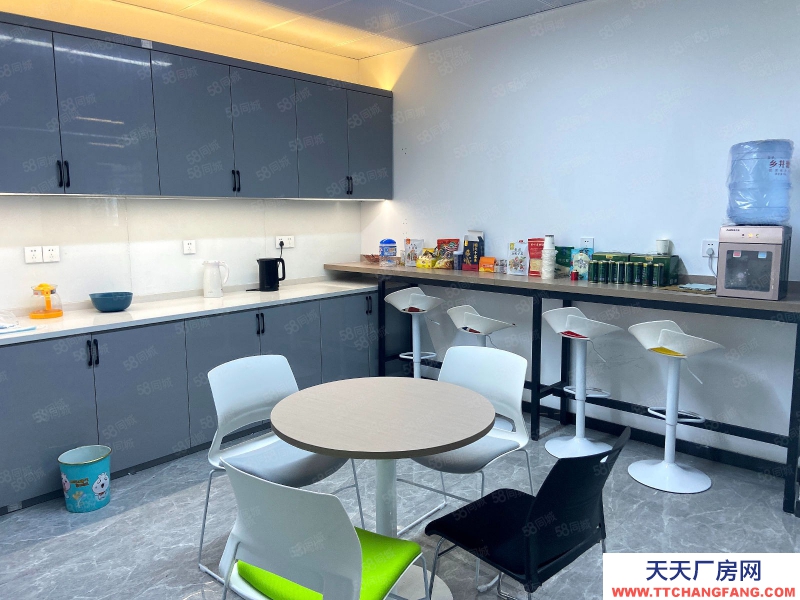 (出租) 阜陽(yáng)臨泉甲級(jí)消防倉(cāng)庫(kù) 大車可進(jìn) 免費(fèi)停車 配套食宿 云倉(cāng) 醫(yī)療器械