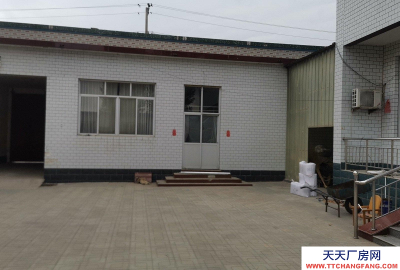 保定 雄縣 庫房面積不大，有門市，有正房住人