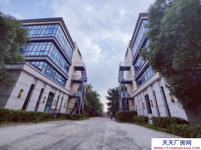 (出售) 佛山三水現(xiàn)樓廠房!毗鄰白云花都,無稅收要求,可個人名義購買!