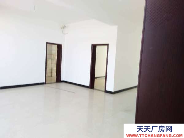 株洲市蘆淞區董家段高科園雙江小區 倉庫 600平米