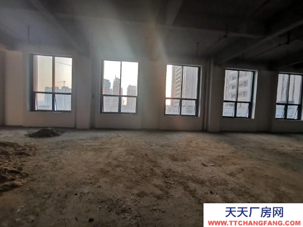 株洲市蘆淞區(qū)匯通金港倉庫低價出租