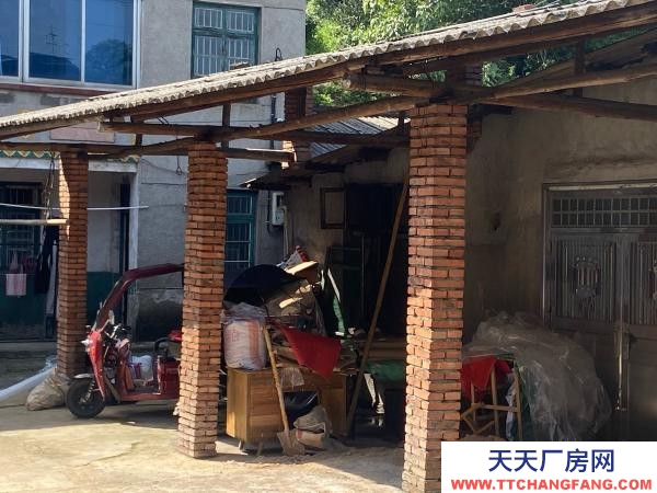 株洲市蘆淞區環線邊上，有三相電，鉆井水，帶住房