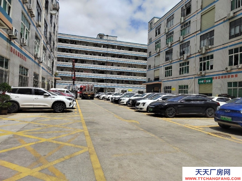 (出租) 佛山禪城層高4.2米,現(xiàn)成裝修,配套消防,禪城區(qū)新900平廠房出租