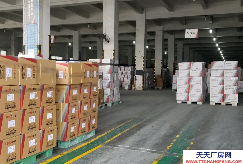 (出售) 阜陽潁泉廠房，倉庫急售，價(jià)格好談。環(huán)境好，位置好!轉(zhuǎn)角