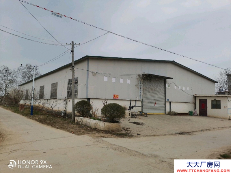 (出租) 阜陽(yáng)太和廠房長(zhǎng)37米，寬24米，適合裝設(shè)備，做倉(cāng)庫(kù)，墻體為隔熱巖棉板