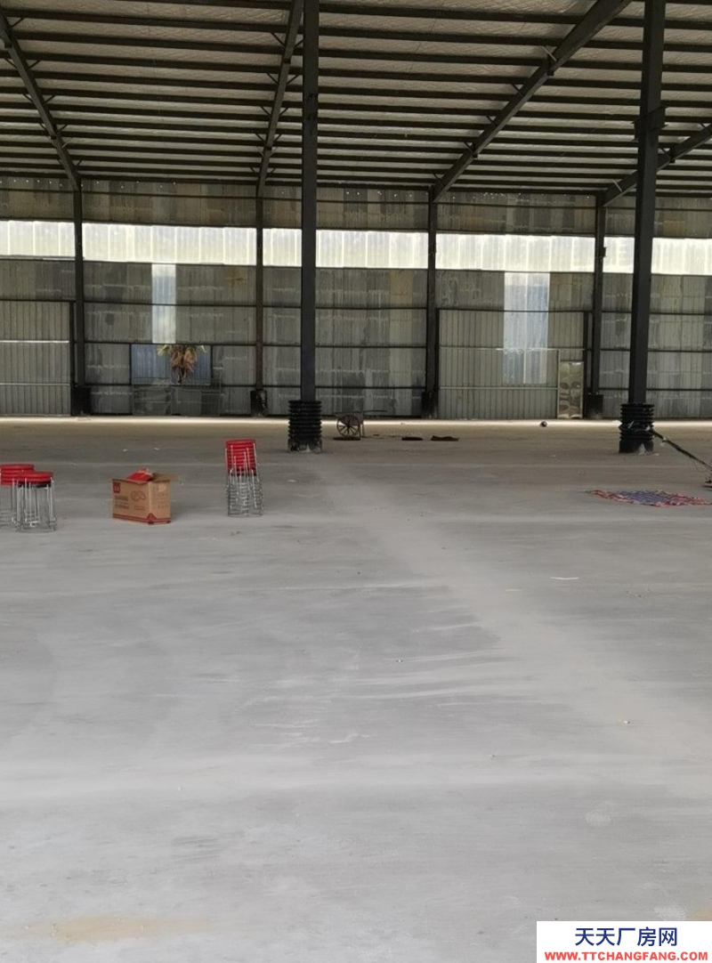 (出租)阜陽潁東 25畝地獨院5000㎡鋼結(jié)構(gòu)廠房疫情生意難做便宜出租