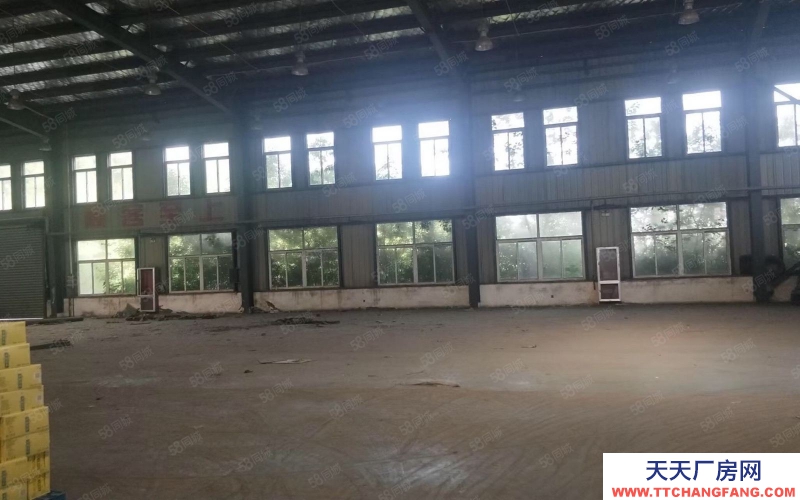 (出租) 阜陽潁上開發區一樓3000方廠房出租 層高9米 大路口 進出方便