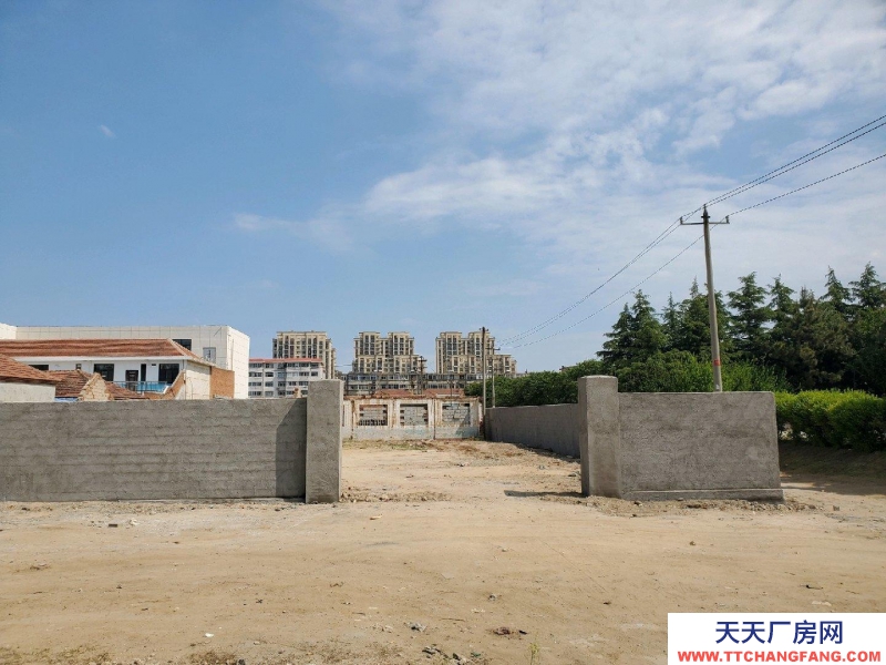 牟平雷神廟大街路邊1800平米大院