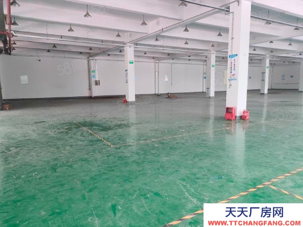 蘇州市相城區(qū)黃埭工業(yè)區(qū) 標(biāo)準(zhǔn)廠房一樓1000平 車輛進(jìn)出便利