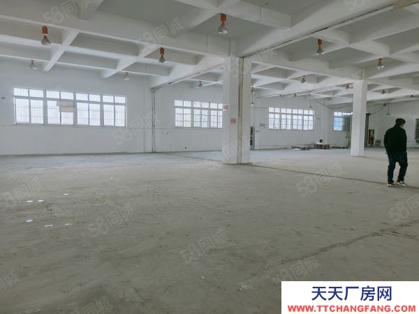 蘇州市相城區二樓倉庫，1000平起租，一共9000平，大車方便，大貨梯。