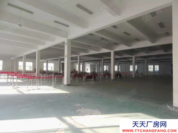 蘇州市相城區陽澄湖一樓廠房700平，，形象好價格優，半掛車進出方便。