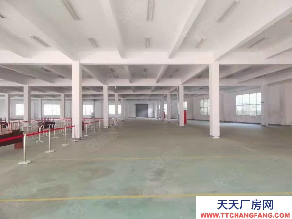 蘇州市相城區(qū)陽澄湖一樓廠房700平,,形象好價格優(yōu),半掛車進(jìn)出方便。