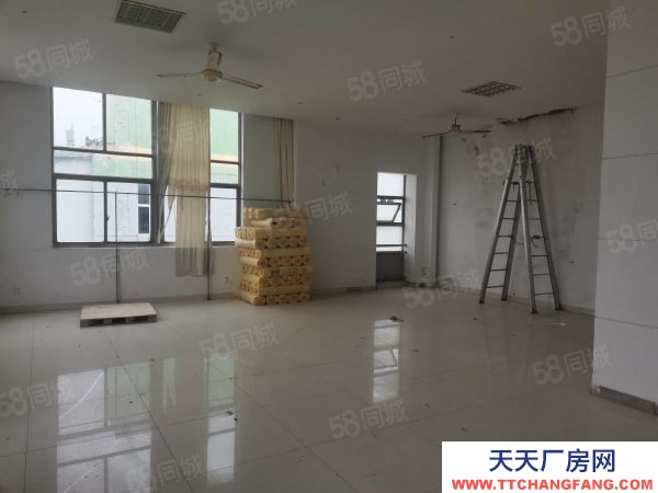 蘇州市相城區元和一樓1100平標準廠房，可做倉儲電商，大車好進可短租