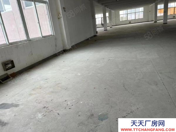 蘇州市相城區元和二樓倉庫，5噸大貨梯，2.5x4，17米5進出方便。