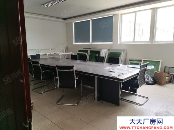 蘇州市吳中區(qū)橫涇一樓廠房2400平米出租 火車頭廠房