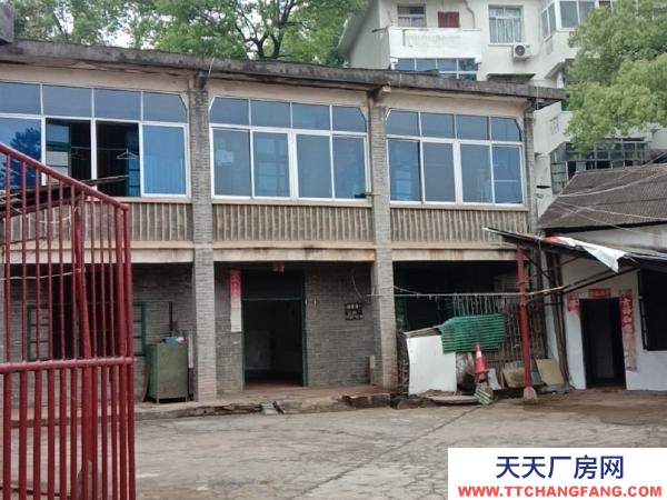 株洲市石峰區(qū)出租石峰區(qū)響石東路楊古老社區(qū)整棟帶院子