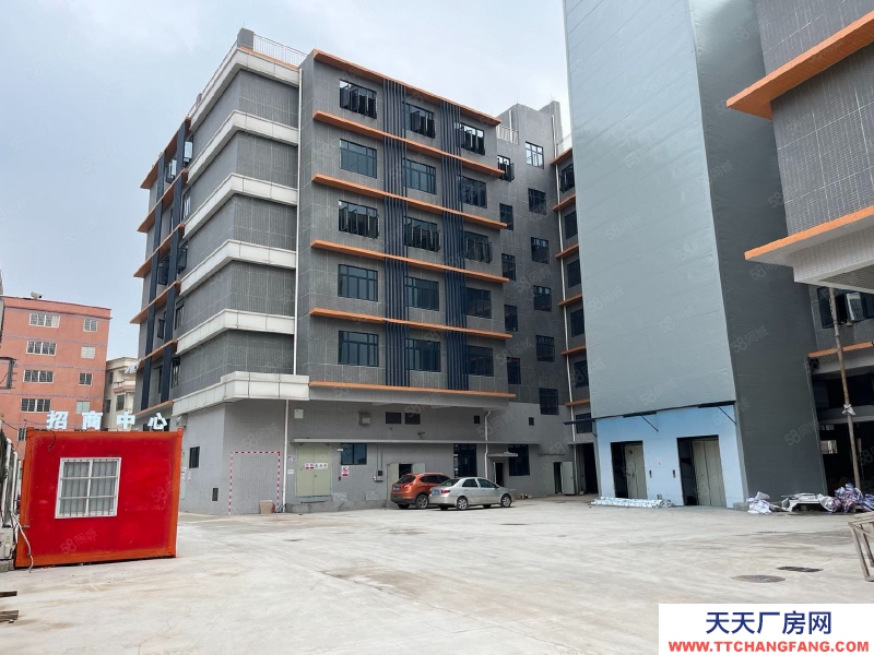 (出租) 佛山南海開(kāi)發(fā)商直租全新獨(dú)棟倉(cāng)庫(kù)出租配2臺(tái)大型貨梯可進(jìn)大型拖掛證照齊全