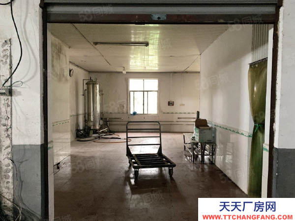 益陽市赫山區緊鄰G536國道房東新建鋼架結構廠房水電齊全優價出租