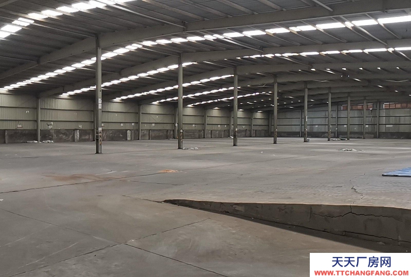 唐山 路北  大慶西道邊，地理位置優(yōu)越，交通便利，可進(jìn)大車