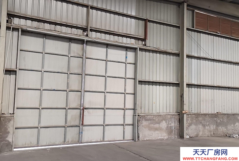 唐山 路北  大慶西道邊，地理位置優(yōu)越，交通便利，可進(jìn)大車