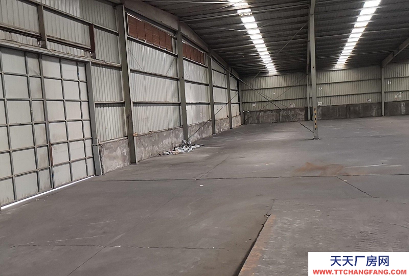 唐山 路北  大慶西道邊，地理位置優(yōu)越，交通便利，可進(jìn)大車