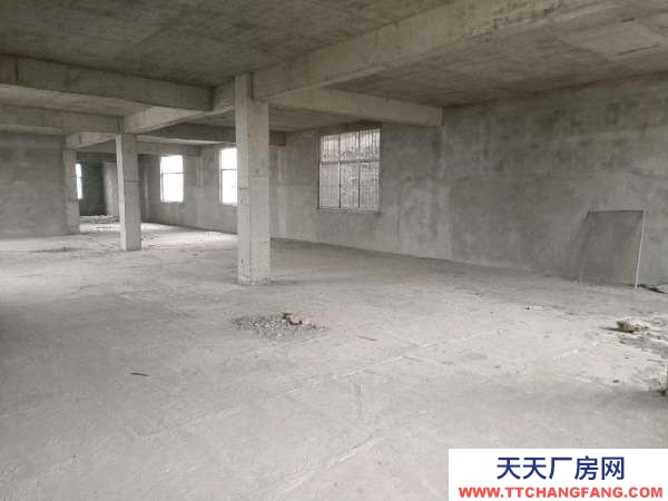 益陽市南縣區 離城區兩里路五間門面可做倉庫廠房