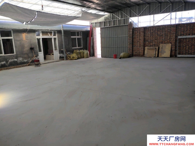 (出租) 天津靜海面積280至350平米，出入方便，能進車，有水有電