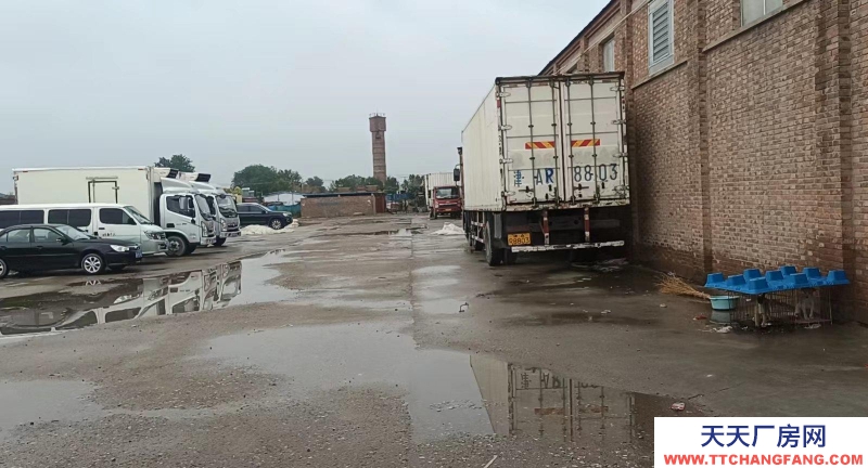 (出租) 天津靜海面積1500平米，廠房外有通道，院子里可供大車進出，交通便利