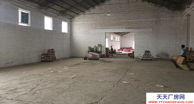 (出租) 天津靜海面積1500平米，廠房外有通道，院子里可供大車進出，交通便利