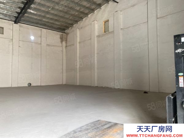 常德市武陵區(qū)工業(yè)園2200平倉庫 花園式倉庫 貨物堆積無壓力