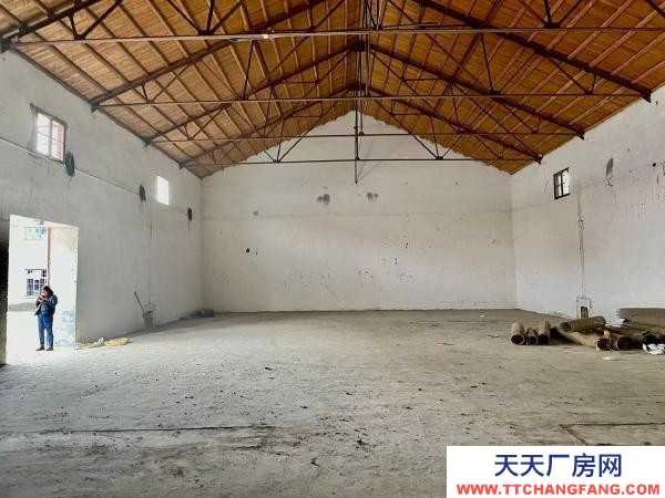 常德市武陵區(qū)可以做倉庫,也可以做廠房,有3個(gè)500平米的獨(dú)立房子