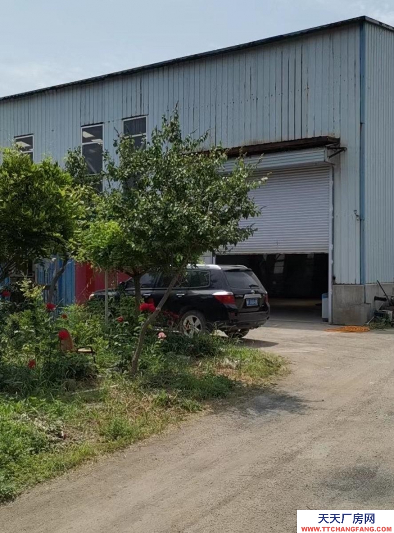 濰坊濰城大庫房，高度寬度都很大。