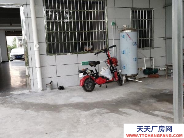 常德市澧縣東信建材城附近，交通方便，大小車都可以進出