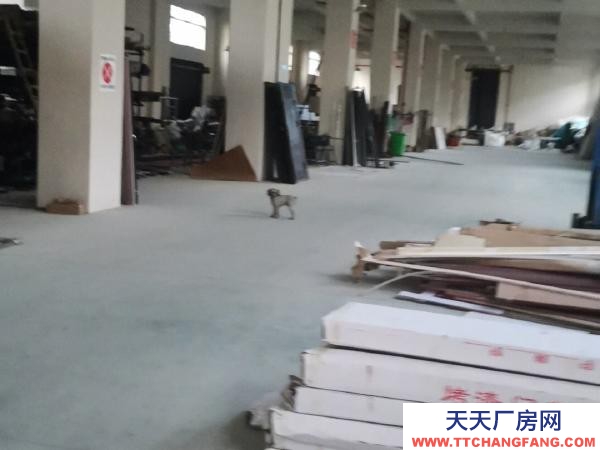 常德市澧縣高速路口，設施齊全，倉庫有電梯