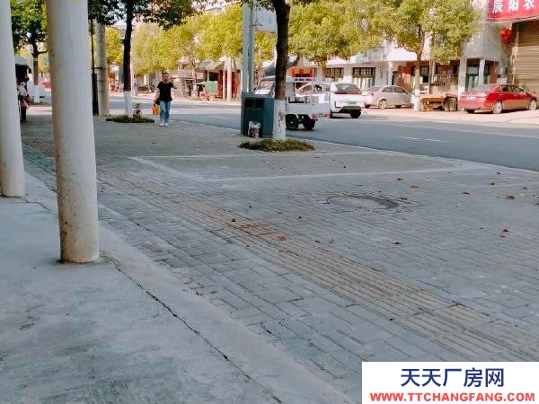 常德市漢壽縣 此房也可以做倉庫，也可以門面經(jīng)營