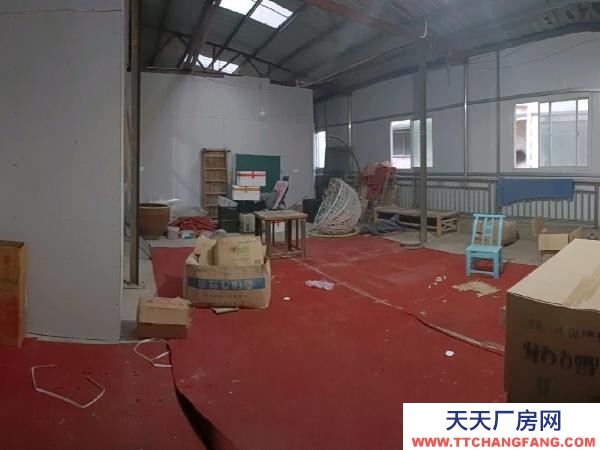 常德市漢壽縣二樓倉庫，附近交通方便，有廁所和簡易廚房，水電獨(dú)立