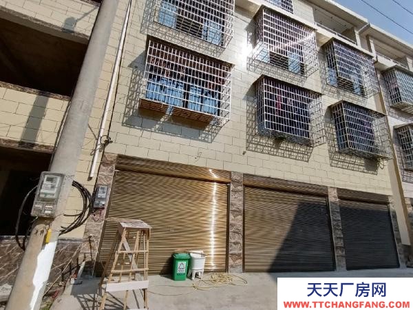 常德市漢壽縣加油站旁的陳家塔社區樓房一樓出租