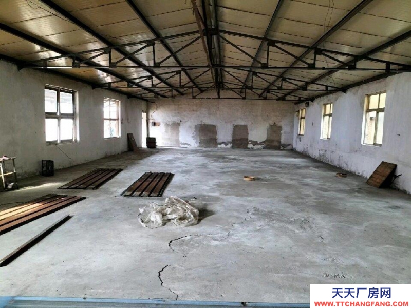 唐山 開平 水電齊全，交通便利，可進(jìn)大車，可當(dāng)廠房可當(dāng)倉庫可辦公。