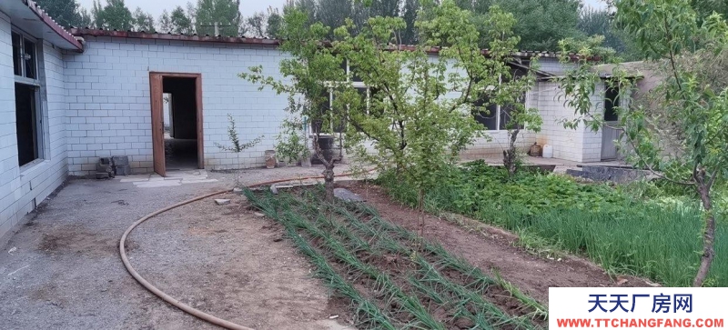 唐山 遷安  位置緊鄰南外環(huán)路，紅星美凱龍，燕鋼小區(qū)