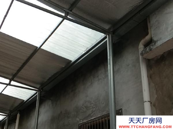 常德市臨澧區(qū)廠房可做倉庫也可以做制衣廠。