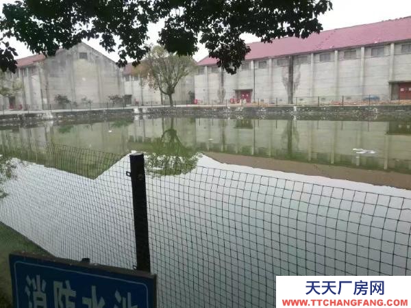 常德市臨澧區(qū) 位于臨澧縣新安鎮(zhèn)火車站廠房倉庫