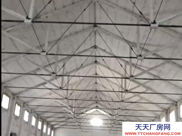 常德市臨澧區(qū) 位于臨澧縣新安鎮(zhèn)火車站廠房倉庫