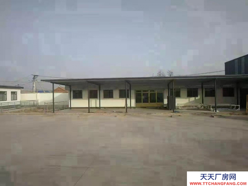 唐山 遵化 平安城鎮京秦高速口500米廠房一處，占地6.8畝。