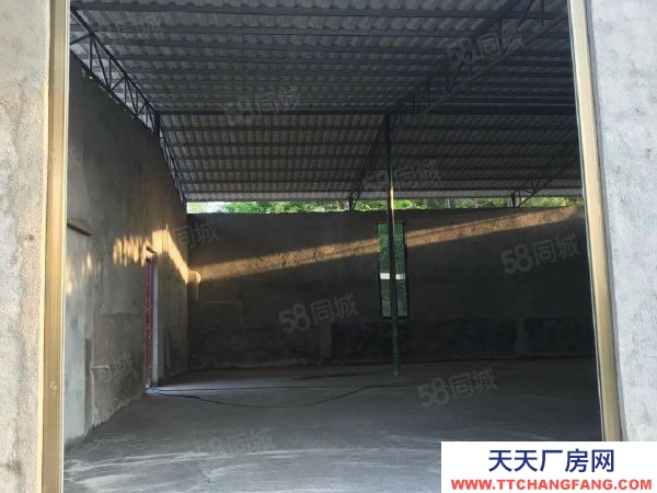 衡陽市石鼓區(qū)深耕塘南岳高速旁，500平方米廠房倉庫招租中