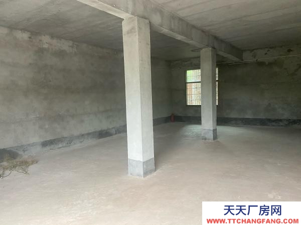 衡陽市石鼓區(qū) 交通便利，可以放貨物，安全系數(shù)很高