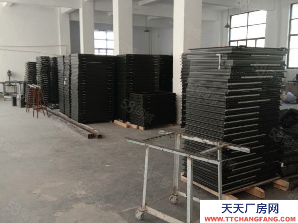 無錫江陰周莊工業(yè)園,獨門獨戶3400平,集體土地,一切配套齊全。